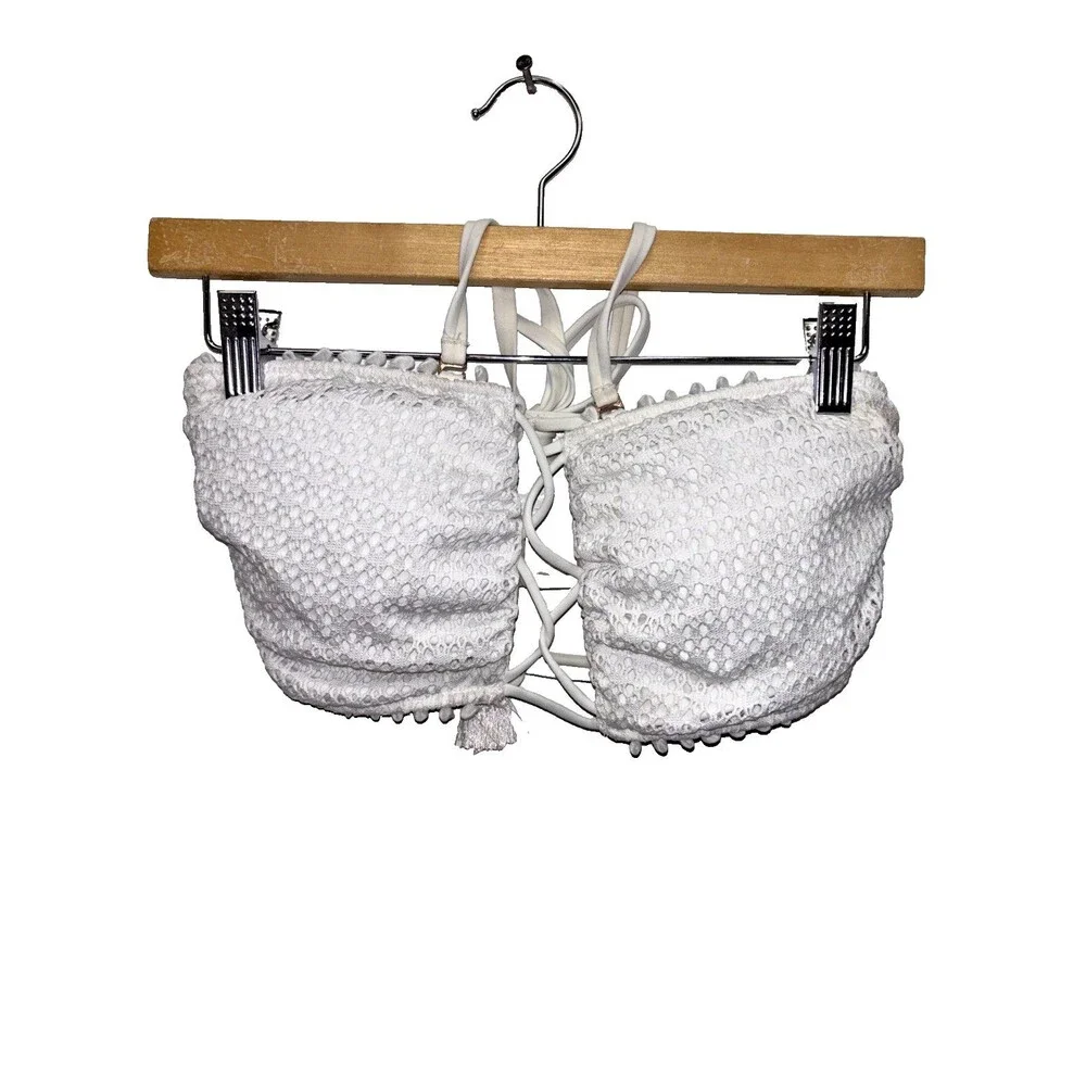 Victoria’s Secret White Lace Bikini Top L Open Back Removable Halter Strap Pads